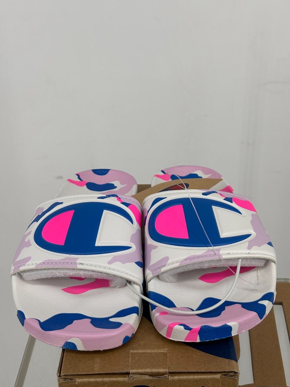 Champion IPO Camo Slides Womens 5 White Multi Vibrant Lightweight Outdoor NWB